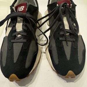 Women's New Balance 327 Moonbeam Size 8 Worn Sneakers with some wear and tear